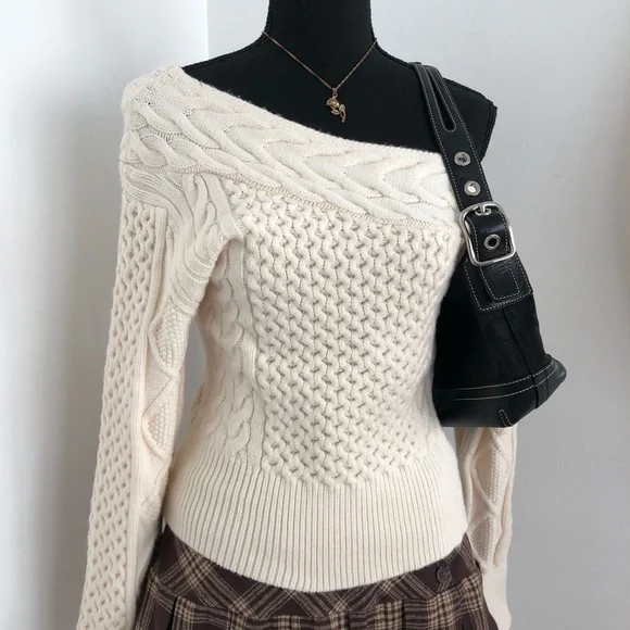 Forever 21 Cream Off-Shoulder Sweater - Picture 4 of 9